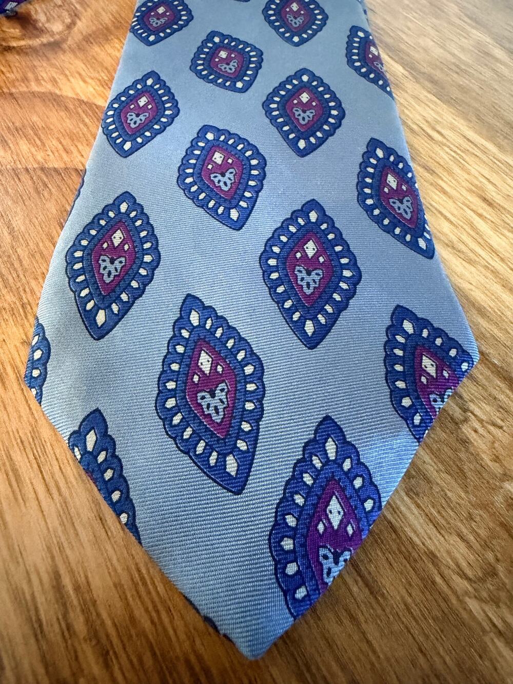Vintage Sheaf & Caber 100% Silk Geometric Medallion Tie Slate Blue & Magenta